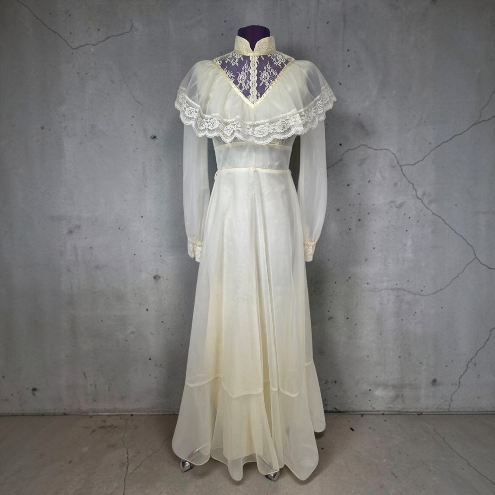 Vintage Victorian Cream Chiffon Lace Wedding Dress Capelet Maxi Gown